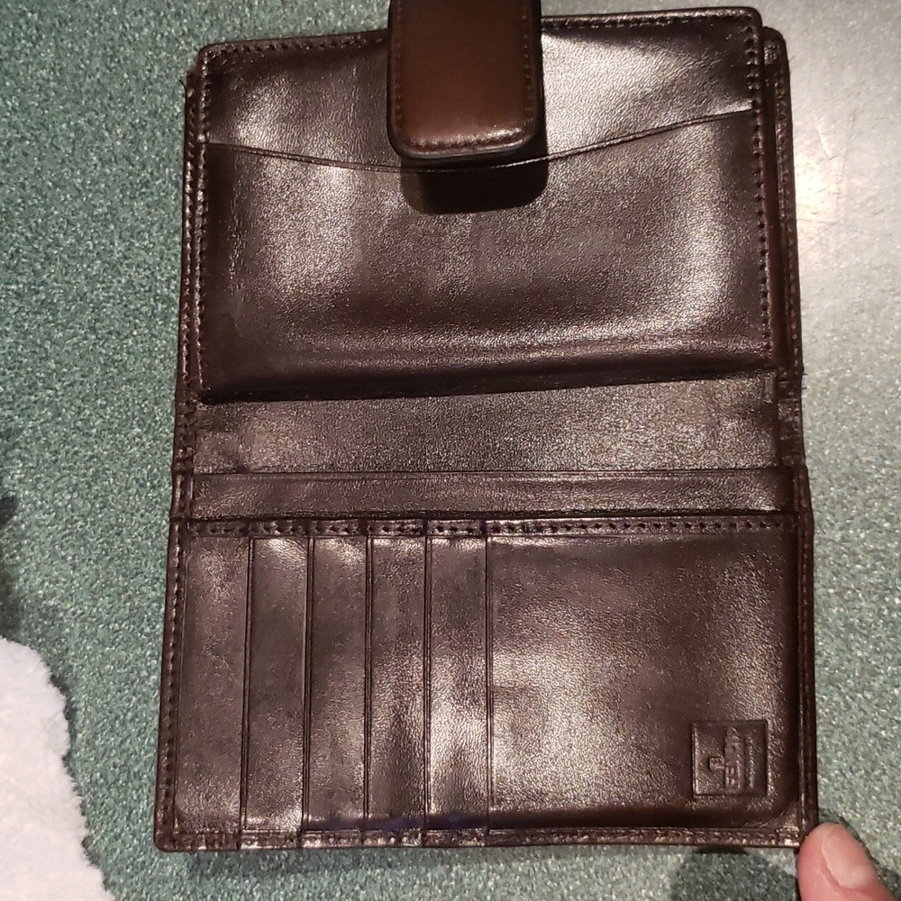 Authentic Fendi Zucca Pattern Trifold Compact Wallet ( 5inx3.5in) - Picture 5 of 8